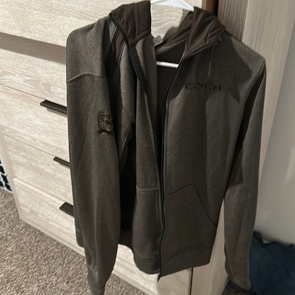 Men’s Medium Cinch zip up hoodie